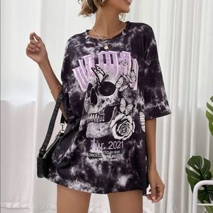 Oversized skull graphic tie dye tee